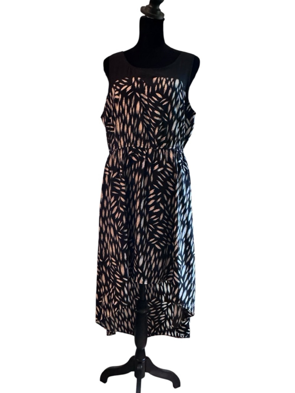Sleeveless Black and White‎ Printed High-Low Dress